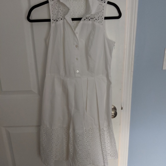 Ann Taylor Dresses & Skirts - White knee length pleated dress